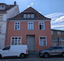 Charmante Dachgeschosswohnung in Stralsund mit Balkon