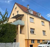 4-Zimmer Dachgeschosswohnung in Zuffenhausen - Stuttgart