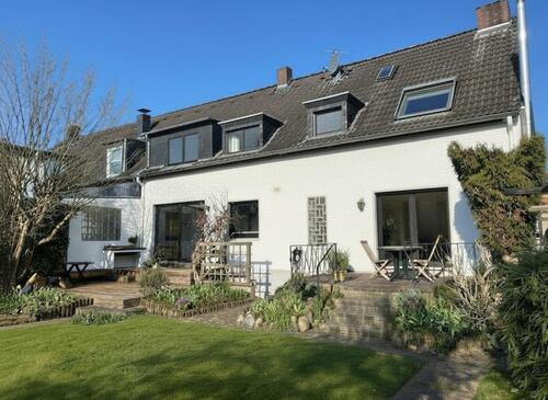 Foto - Gepflegte Doppelhaushälfte mit grossem Garten