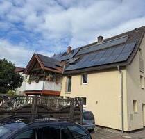 Großes Haus mit 2 Wohneinheiten, PV 19 kWp & Ausbaureserve - Diemelstadt