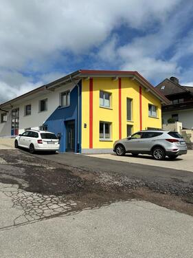 Foto - Einfamilienhaus mit angrenzender Gewerbefläche