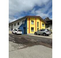 Einfamilienhaus mit angrenzender Gewerbefläche - Bonndorf im Schwarzwald