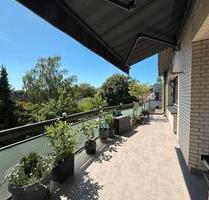 Vollsaniertes Penthouse mit 100qm Dachterrasse im Villenviertel - Hamburg Wandsbek