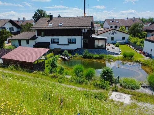 Foto - EFH auf großem Grundstück mit Schwimmteich und 5 Garagen