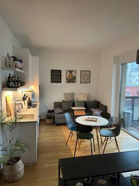 Foto - Studio möbliert 1,5 Zimmer #Bahnhofsviertel Frankfurt Skyline