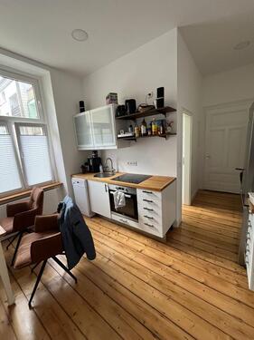 Foto - Altbau, 1 Raum, KDB, 45 qm, Gartennutzung, Lothringerstr