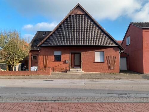 Foto - Einfamilienhaus zu vermieten - 990,00 EUR Kaltmiete, ca.  135,00 m²