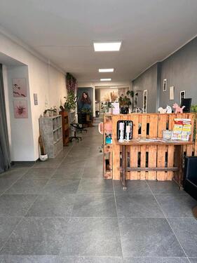 Foto - ✨ Workspace frei in unserem Beauty-Studio ✨ (Stuhl- Platzmiete)