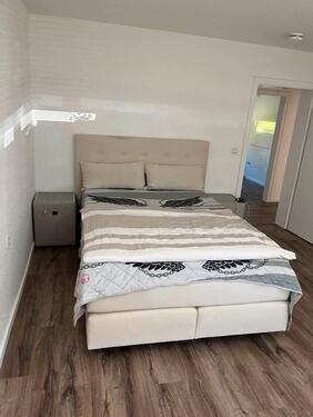 Foto - WG Zimmer zu vermieten - 350,00&nbsp;EUR Kaltmiete, ca.&nbsp; 30,00&nbsp;m&sup2;