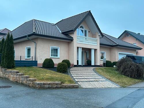 Foto - Einfamilienhaus mit Doppelgarage in Kirchberg zu verkaufen