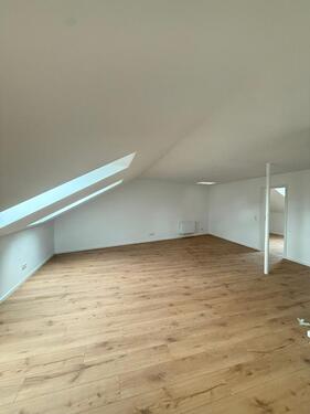 Foto - Dachgeschoßwohnung in Niederaichbach zur Miete