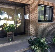 Bungalow mit 2 Wohneinheiten & neuer Heizungsanlage zu verkaufen - Gronau (Westfahlen)