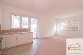 Foto - Im Herzen von Waldbreitbach! Wohnung mit integrierter Küche und tollem Ausblick! Seniorengerecht.