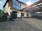Foto - Haus zu vermieten mit Garten, Terrasse, Wintergarten, Stellplatz