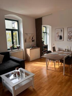 Foto - Anfragen Stopp ! Sonnige 2-Zimmer-Altbauwohnung