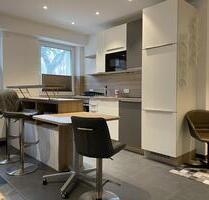 Geschmackvolle, neuwertige 1-Raum-EG-Wohnung möbliert - Essen Stadtbezirk V Geschmackvolle, neuwertige 1-Raum-EG-Wohnung möbliert - Essen Stadtbezirk V