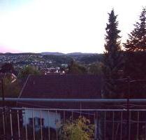 Schöne 4 Zimmer DG-Wohnung - 1.200,00&nbsp;EUR Kaltmiete, ca.&nbsp; 115,00&nbsp;m&sup2; in Uhingen (PLZ: 73066)