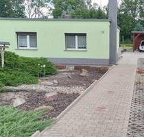 gepflegtes Grundstück mit kleinem Häuschen in ruhiger Lage - Lauchhammer