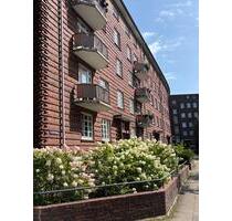 Charmante, frisch renovierte freie 2,5 Zimmer Altbau Wg v. privat - Hamburg Barmbek-Nord