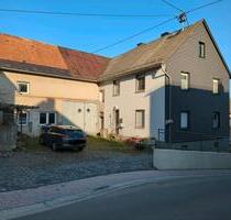 Bauernhaus mit viel Potential und großer massiver Scheune - Uersfeld