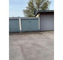 Garage mit Strom und Wasser Aufderhöhe - Solingen