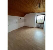 Schöne helle Dachgeschosswohnung zu vermieten. - Pellingen