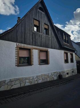 Foto - Haus im Ortsteil Hochheim - 260.000,00&nbsp;EUR Kaufpreis, ca.&nbsp; 150,00&nbsp;m&sup2;