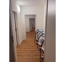 2 Räume im Kosmetikstudio - 700,00 EUR Kaltmiete, in Duisburg (PLZ: 47053) Duisburg-Mitte