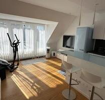 Provisionsfrei: Sonnige 2-Zimmer Dachgeschosswohnung in München