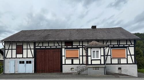 Foto - Fachwerkhaus mit großem Grundstück aus dem Jahr 1890