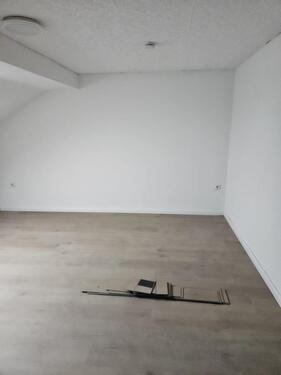 Foto - 2 Zimmer Dachgeschoßwohnung zur Miete in Edingen-Neckarhausen