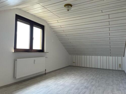 Foto - 2 Zimmer Dachgeschoßwohnung in Poppenhausen