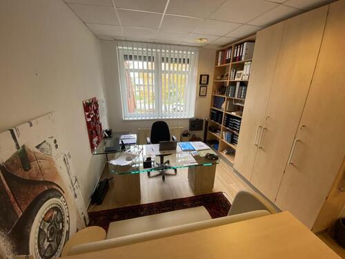 Foto - WandlitzBerlin: Repräsentative Firmenniederlassung in Bürosuite mit Konferenzraum, Küche und WC, ca