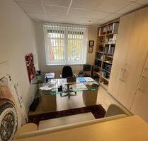 WandlitzBerlin: Repräsentative Firmenniederlassung in Bürosuite mit Konferenzraum, Küche und WC, ca