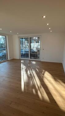 Foto - NEUBAU *Erstbezug* - Helle, offene 3 Zimmer Wohnung in RT-Ohmenh.