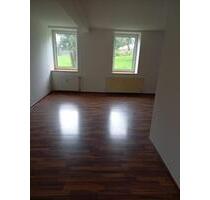 2-Raum-Wohnung im Dorf - 303,00&nbsp;EUR Kaltmiete, ca.&nbsp; 69,80&nbsp;m&sup2; in Teuchern (PLZ: 06682)