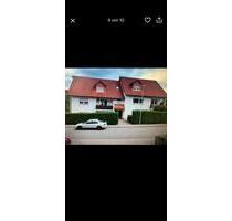Sehr schöne und ruhige 2 ZKB Wohnung mit Einbauküche in Idar-Ob. - Idar-Oberstein