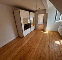 Helle 3 Zimmer Wohnung WG geeignet - Berlin Westend