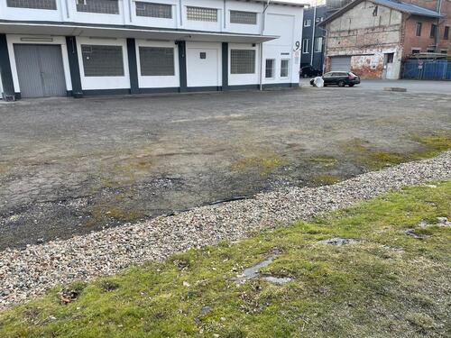 Foto - Autohandel mit Büro, Lagerhalle 50 KFZ Gewerblich Nutzun Alle Art