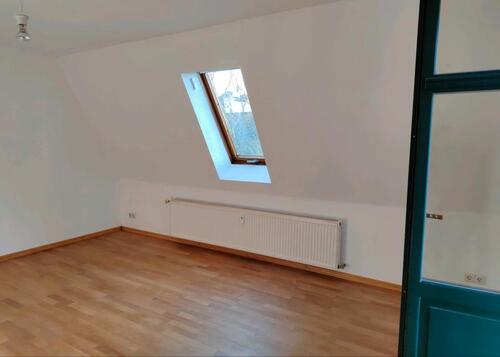 Foto - 3 Zimmer Dachgeschoßwohnung zur Miete in Dresden