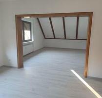 Helle Dachgeschosswohnung in 56271 Isenburg - Kleinmaischeid