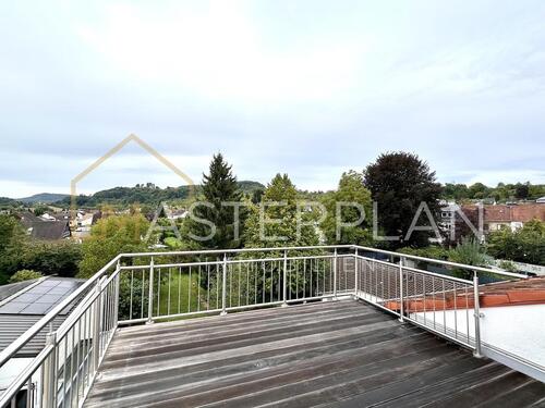 Foto - Renovierte Dachgeschosswohnung mit Dachterrasse und Garage