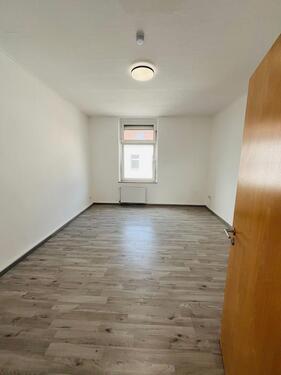 Foto - Erstbezug nach Renovierung Einladende 2-Zimmer-Wohnung hell und Ruhig