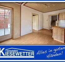 Großzügige 2-ZKB-Wohnung mit überdachtem Balkon und Blick auf den Seebach – ruhige Lage im Zweiparteienhaus - Westhofen