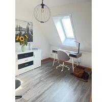3 Zimmer Wohnung im 1. OG zu vermieten - Neukirchen