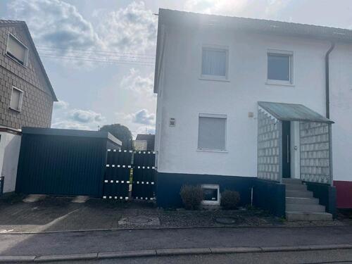 Foto - Eck-Reihenhaus mit Garage, Gartenhaus in Pfalzgrafenweiler