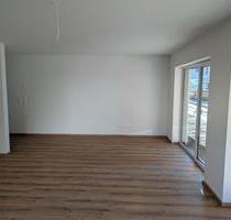 Haustier erlaubt! Neubauwohnung mit opt. Einbauküche, Tiefgarage, Aufzug in zentraler Lage! - Straubing