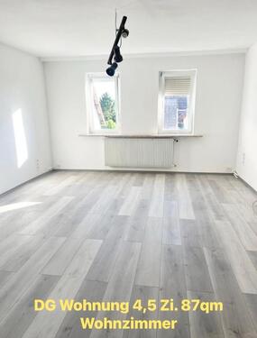 Foto - Renovierte 4,5 Zi.-Whg.mit EBK, Garten&Terasse