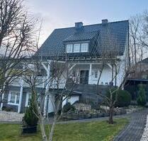 EinZweifamilienhaus von Privat - 517.000,00&nbsp;EUR Kaufpreis, ca.&nbsp; 130,00&nbsp;m&sup2; in Finnentrop (PLZ: 57413)