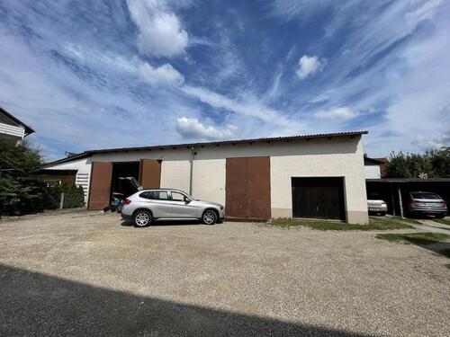 Foto - Gemütliche Halle in Barbing - 1.300,00 EUR Kaltmiete,